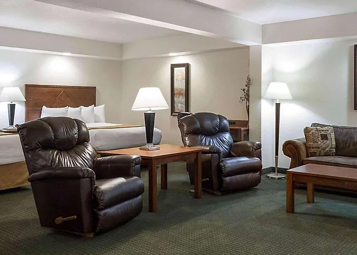 Baymont By Wyndham Jamestown Conference Center & Water Park