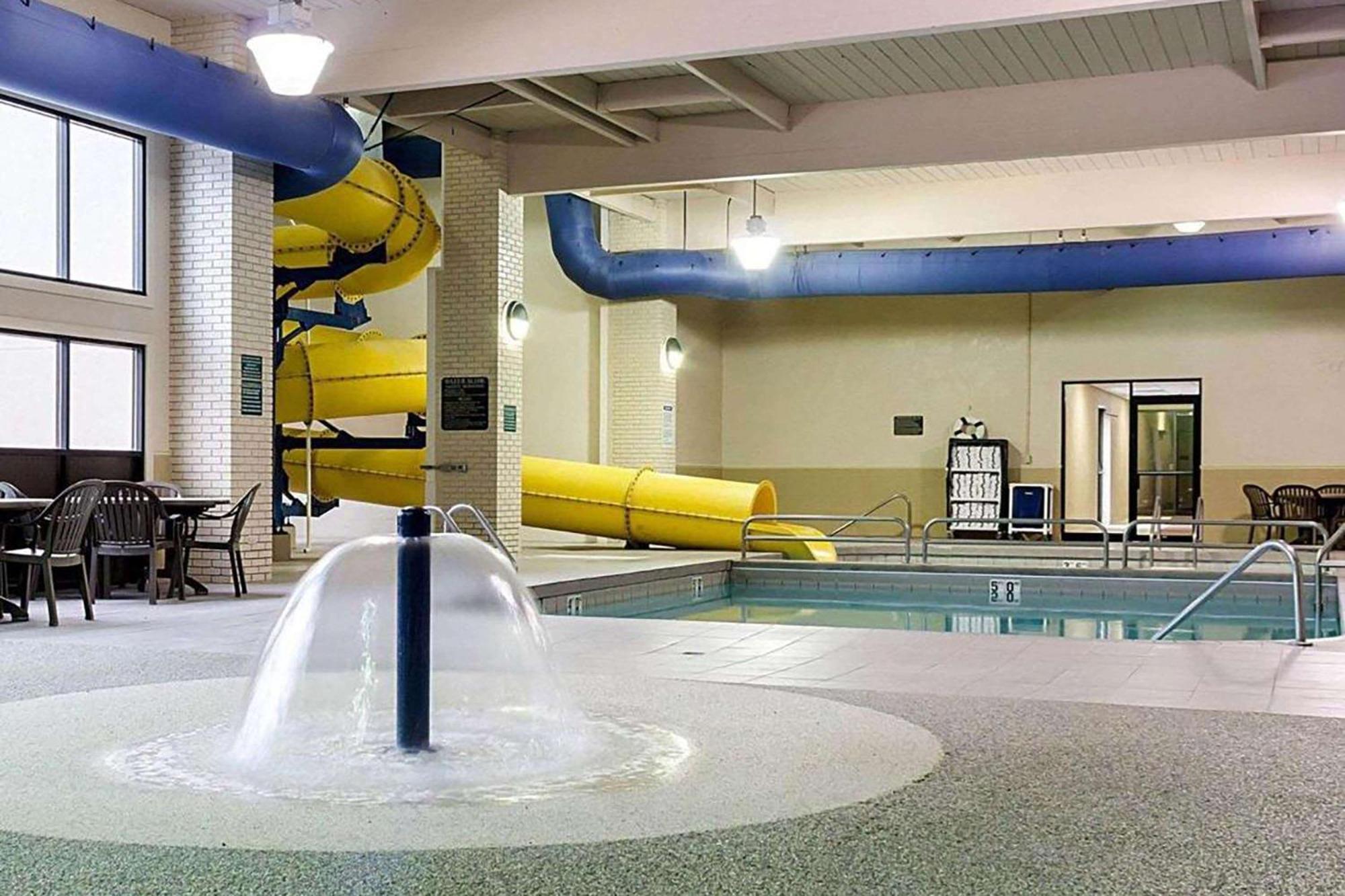 Baymont By Wyndham Conference Center & Water Park 2* Jamestown
